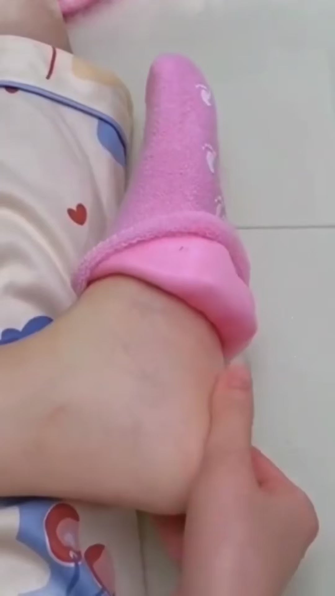 Essess Cosmetics | Moisturizing Foot Socks
